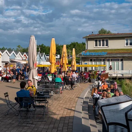 Im Hafen Pier1 Am Cospudener Bei Leipzig マルククレーベルク