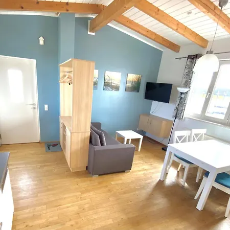 Im Hafen Pier1 Am Cospudener Bei Leipzig