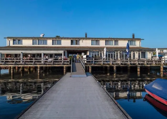 Im Hafen Pier1 Am Cospudener Bei Leipzig *