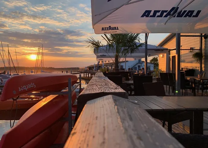 Apartment Im Hafen Pier1 Am Cospudener Bei Leipzig *