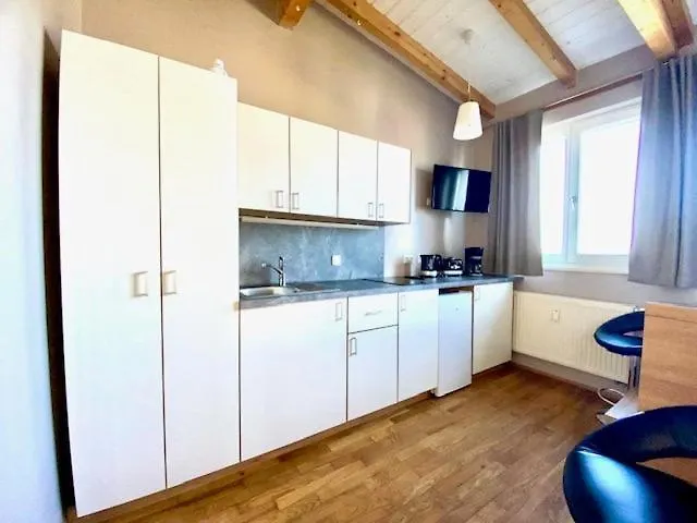 Im Hafen Pier1 Am Cospudener Bei Leipzig *